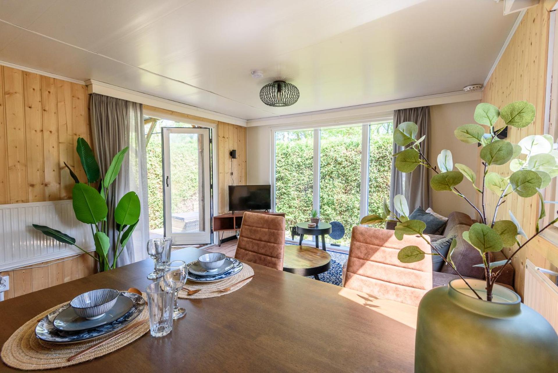 Chalet Op Rustig Park Op De Veluwe Путен Екстериор снимка