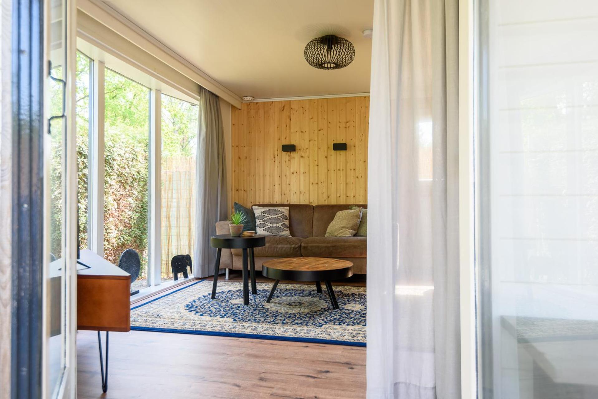 Chalet Op Rustig Park Op De Veluwe Путен Екстериор снимка